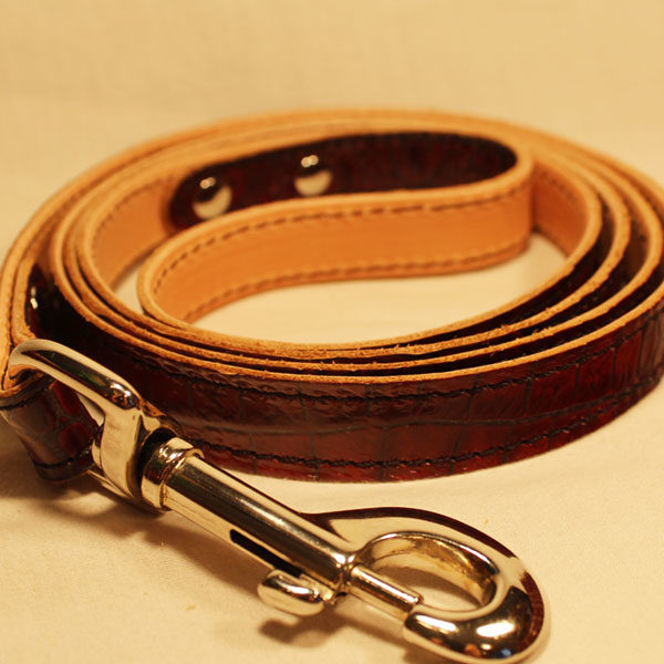 Mahogany leather dog leash
